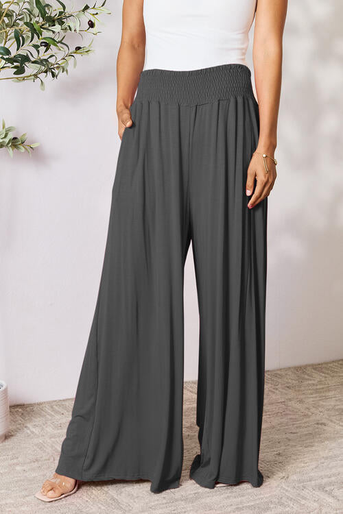 Pantalones anchos con cinturilla ancha y fruncidos de tamaño completo de Double Take