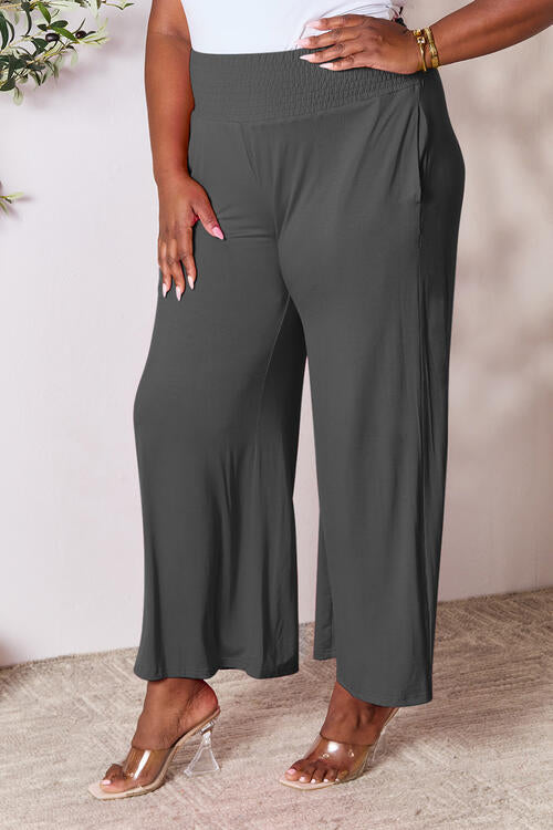 Pantalones anchos con cinturilla ancha y fruncidos de tamaño completo de Double Take