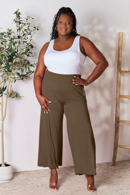 Pantalones anchos con cinturilla ancha y fruncidos de tamaño completo de Double Take