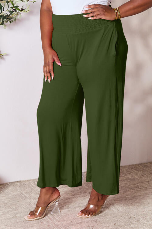 Pantalones anchos con cinturilla ancha y fruncidos de tamaño completo de Double Take